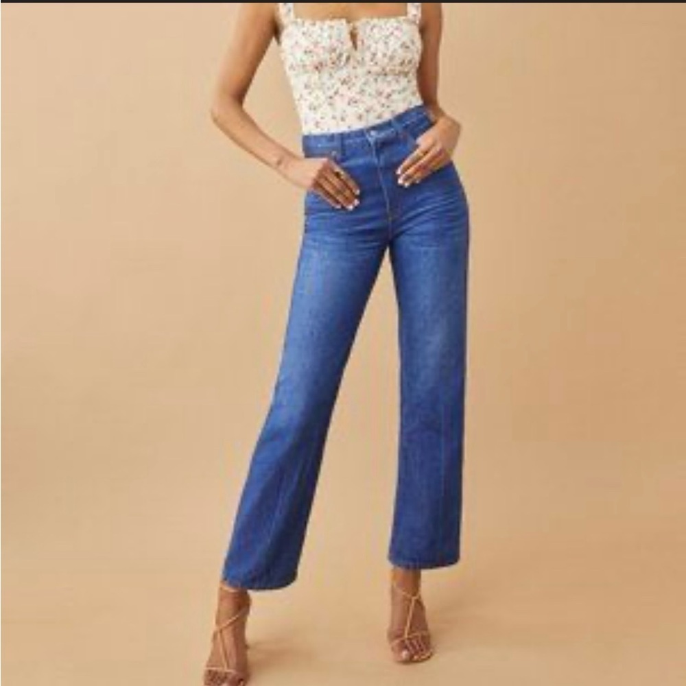 Reformation Zenia Cowboy High-Rise Wide Leg Crop Medium Wash Jeans Size- M